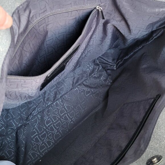 Authentic Disney x Danielle Nicole Minnie Rocks the Dots Tote Bag - Picture 5 of 10